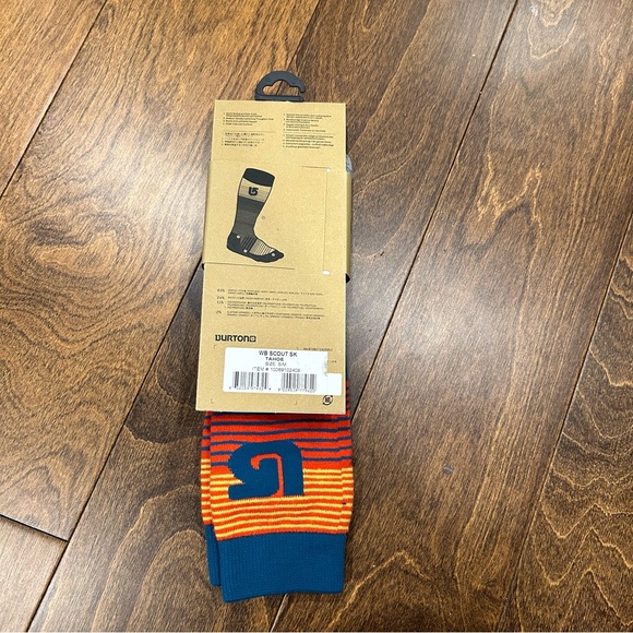 Burton women’s scout sock. Small/medium. - Picture 2 of 7